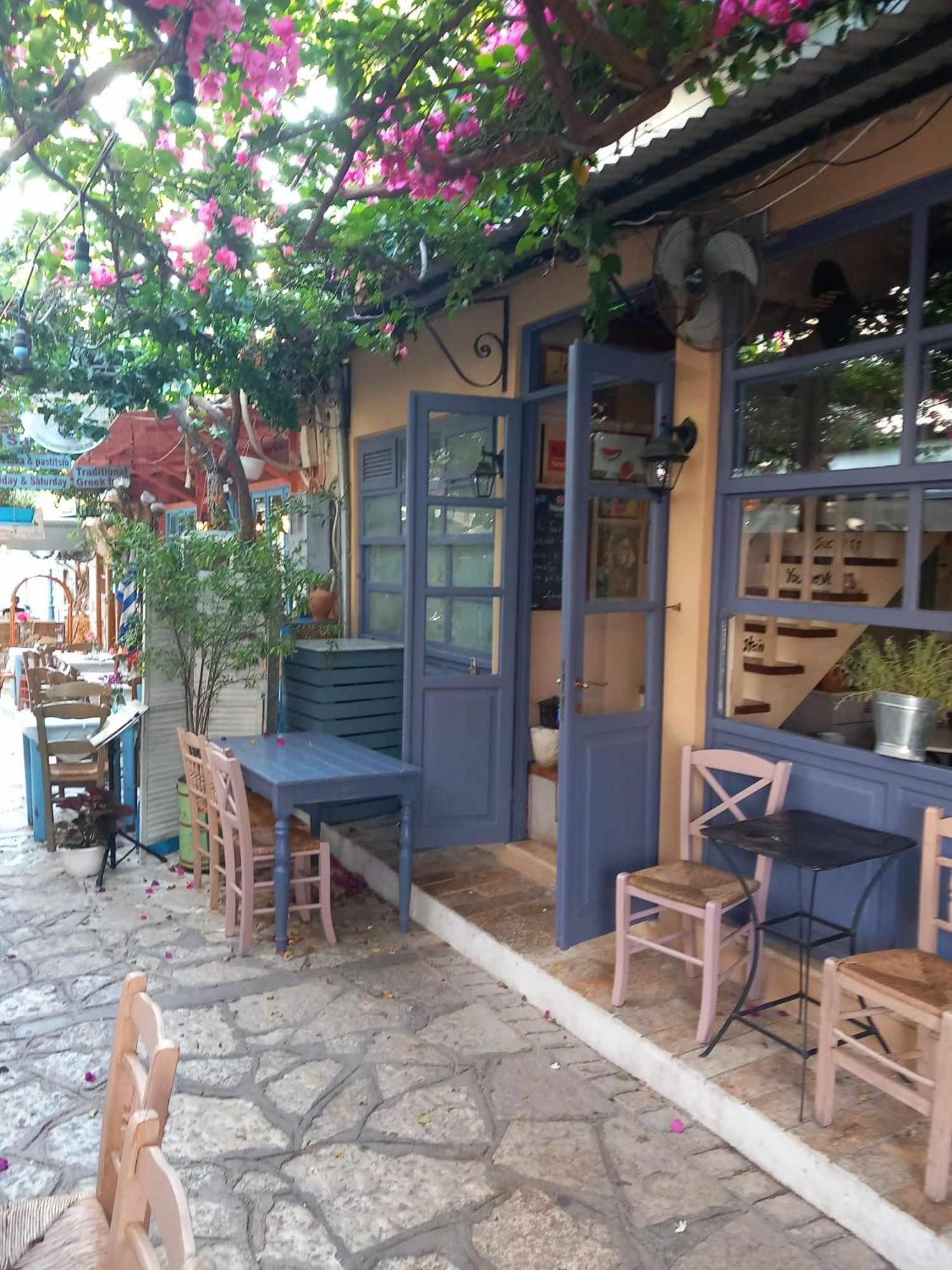 Spiros Home Preveza Buitenkant foto